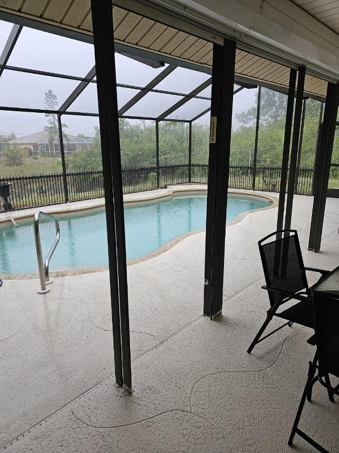 Seabreeze 3-Bedroom Pool Villa Close To The Beach!!! Port Charlotte Exteriör bild