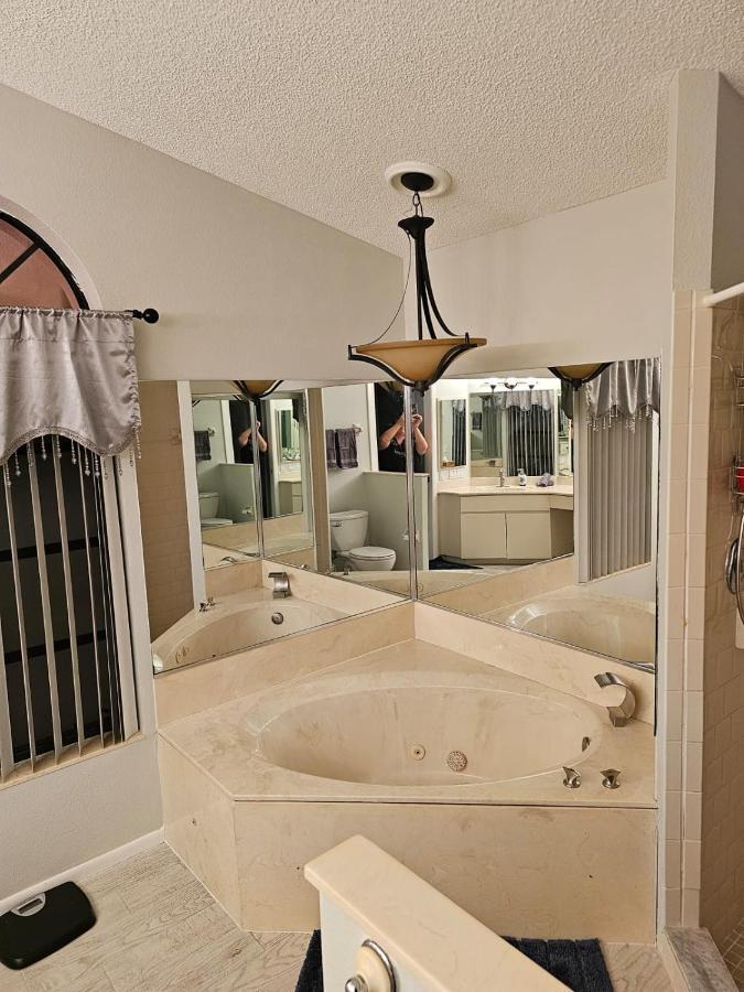 Seabreeze 3-Bedroom Pool Villa Close To The Beach!!! Port Charlotte Exteriör bild